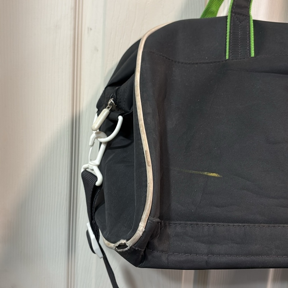 Rare adidas Squad 3-Stripe Duffel Bag Charcoal with Green Stripes - Picture 11 of 15